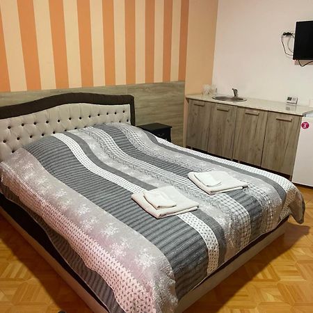 Bed&Breakfast Intermezzo Caffe NagyNagykikinda Kültér fotó